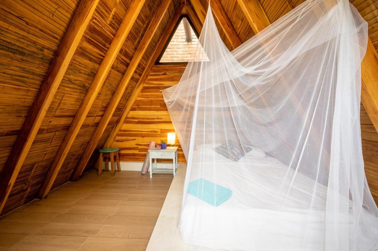 Casa Del Sol Vandrerhjem Montañita Eksteriør bilde