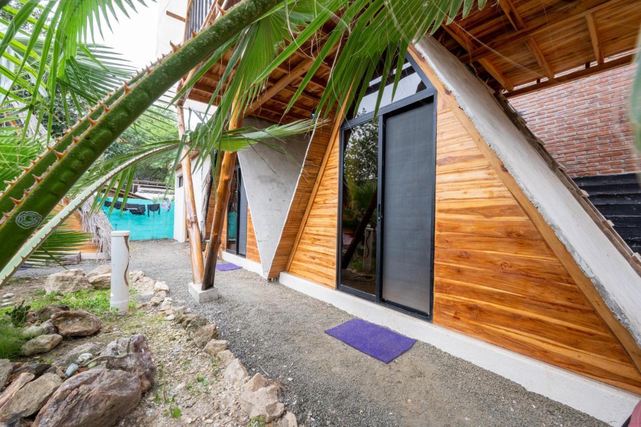 Casa Del Sol Vandrerhjem Montañita Eksteriør bilde