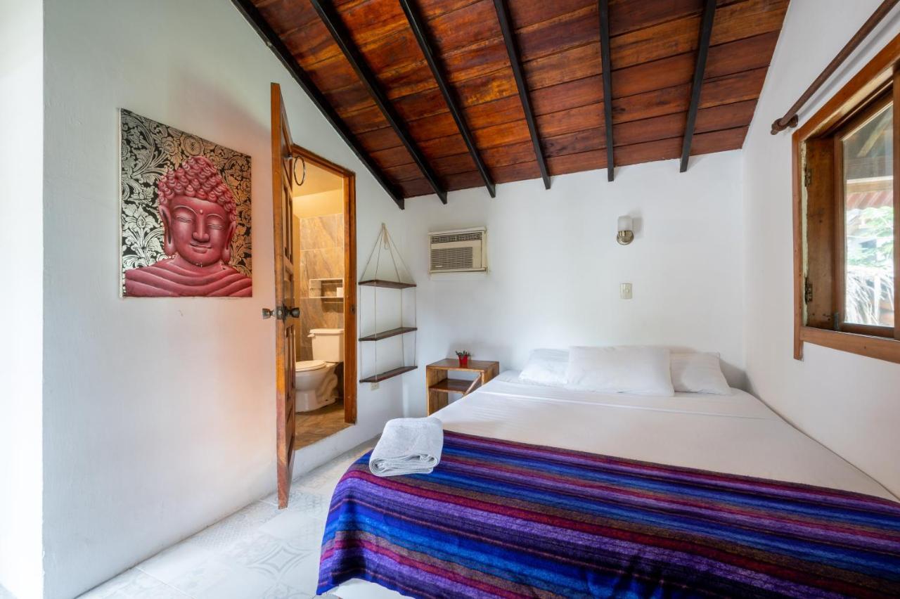 Casa Del Sol Vandrerhjem Montañita Eksteriør bilde