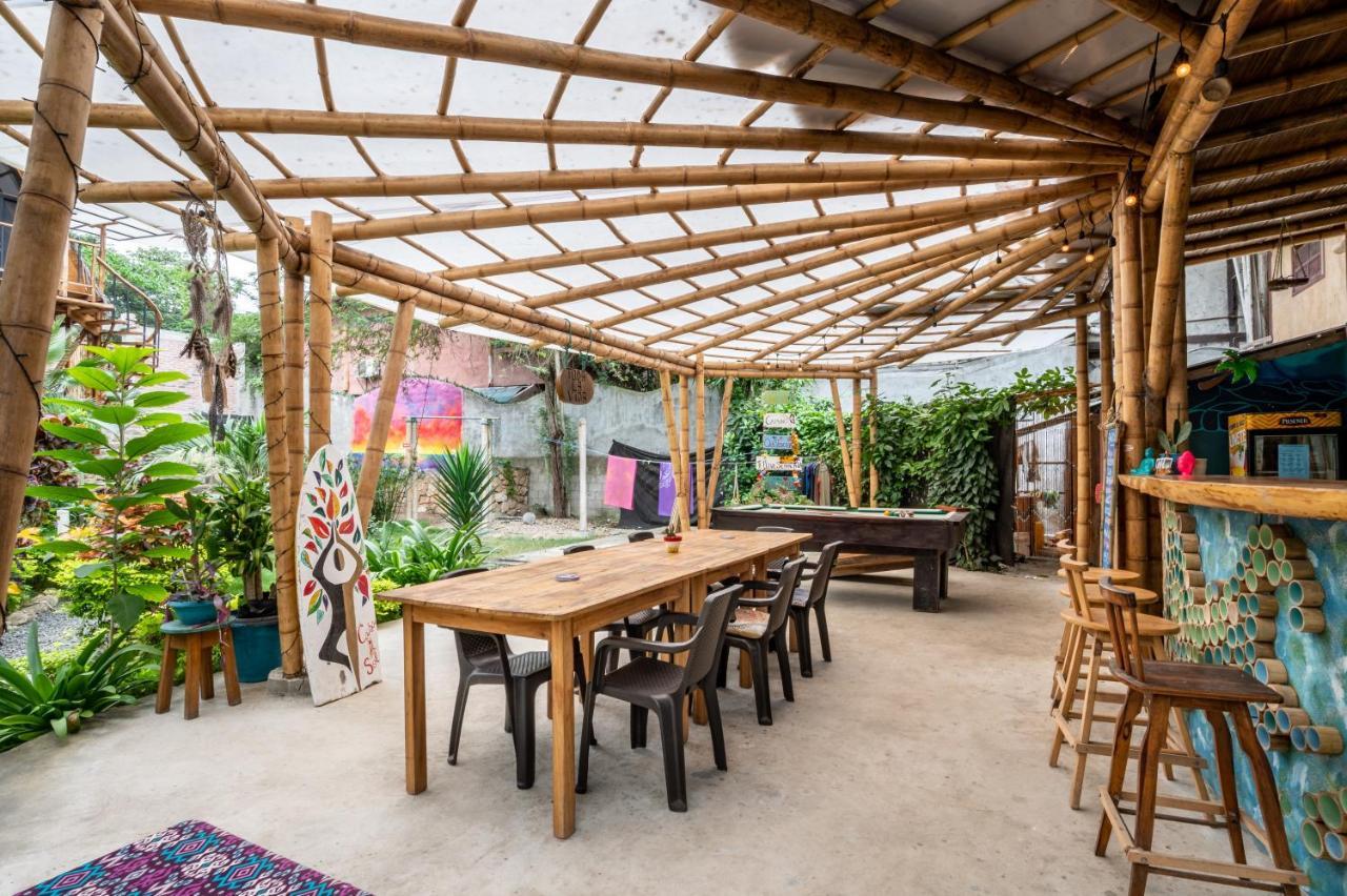 Casa Del Sol Vandrerhjem Montañita Eksteriør bilde